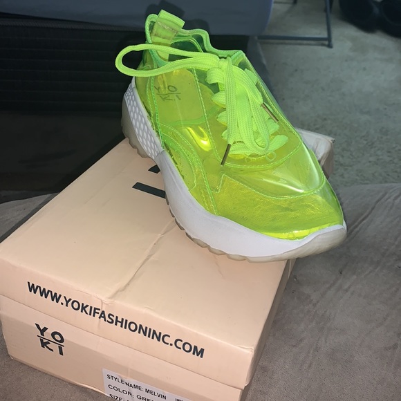 Highlighter sneakers, sandals, and my favs - Picture 4 of 4